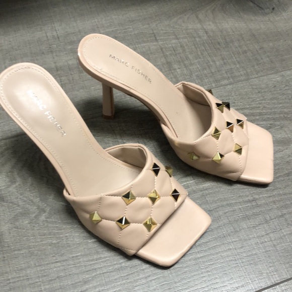 Swankstudded slide heels 💓💓 - Picture 6 of 12